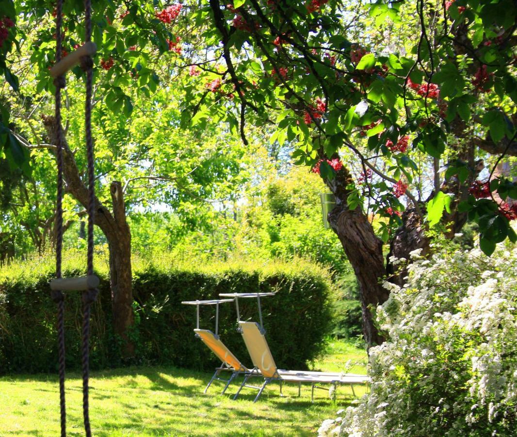 Domaine Charente Glamping Familyroom Le Jardin With External Toilet & Shower House & Outdoor Kitchen Mazieres  ภายนอก รูปภาพ